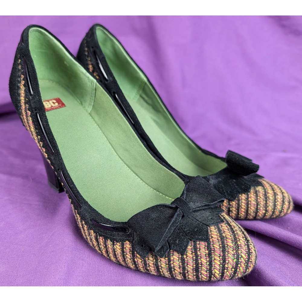 BC In The Winners Circle Black Vegan Suede Orange Woven 8.5M Bow Heels Autumn
